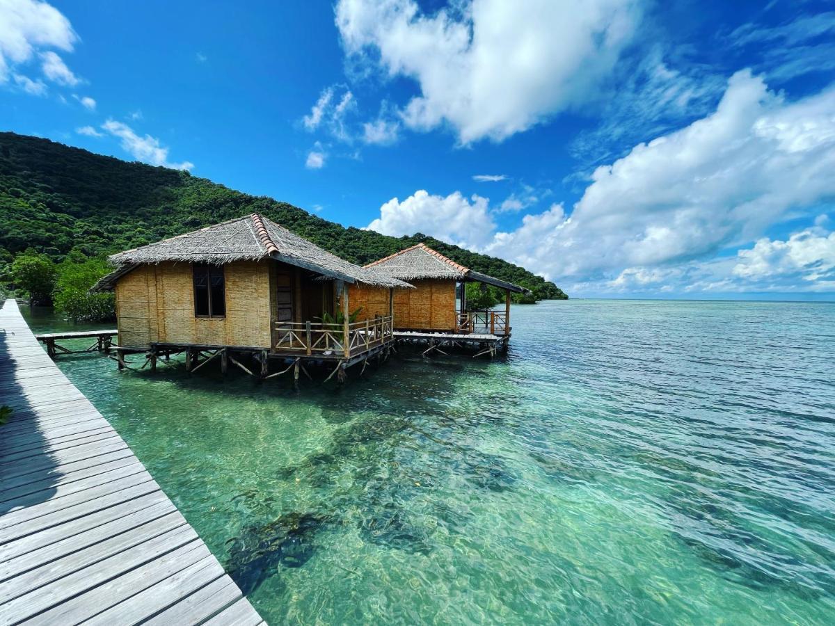 Floating Paradise Ξενοδοχείο Karimunjawa Εξωτερικό φωτογραφία