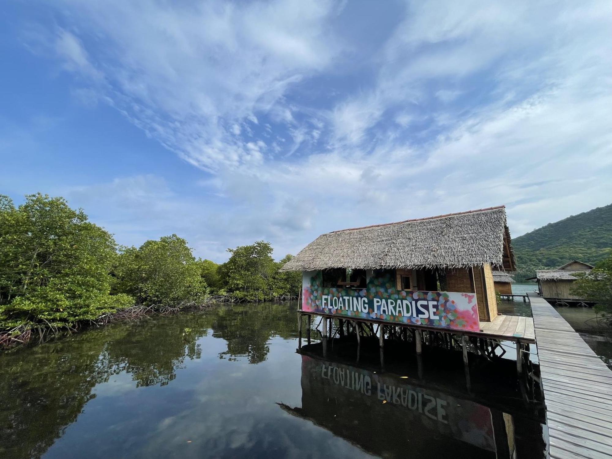 Floating Paradise Ξενοδοχείο Karimunjawa Εξωτερικό φωτογραφία