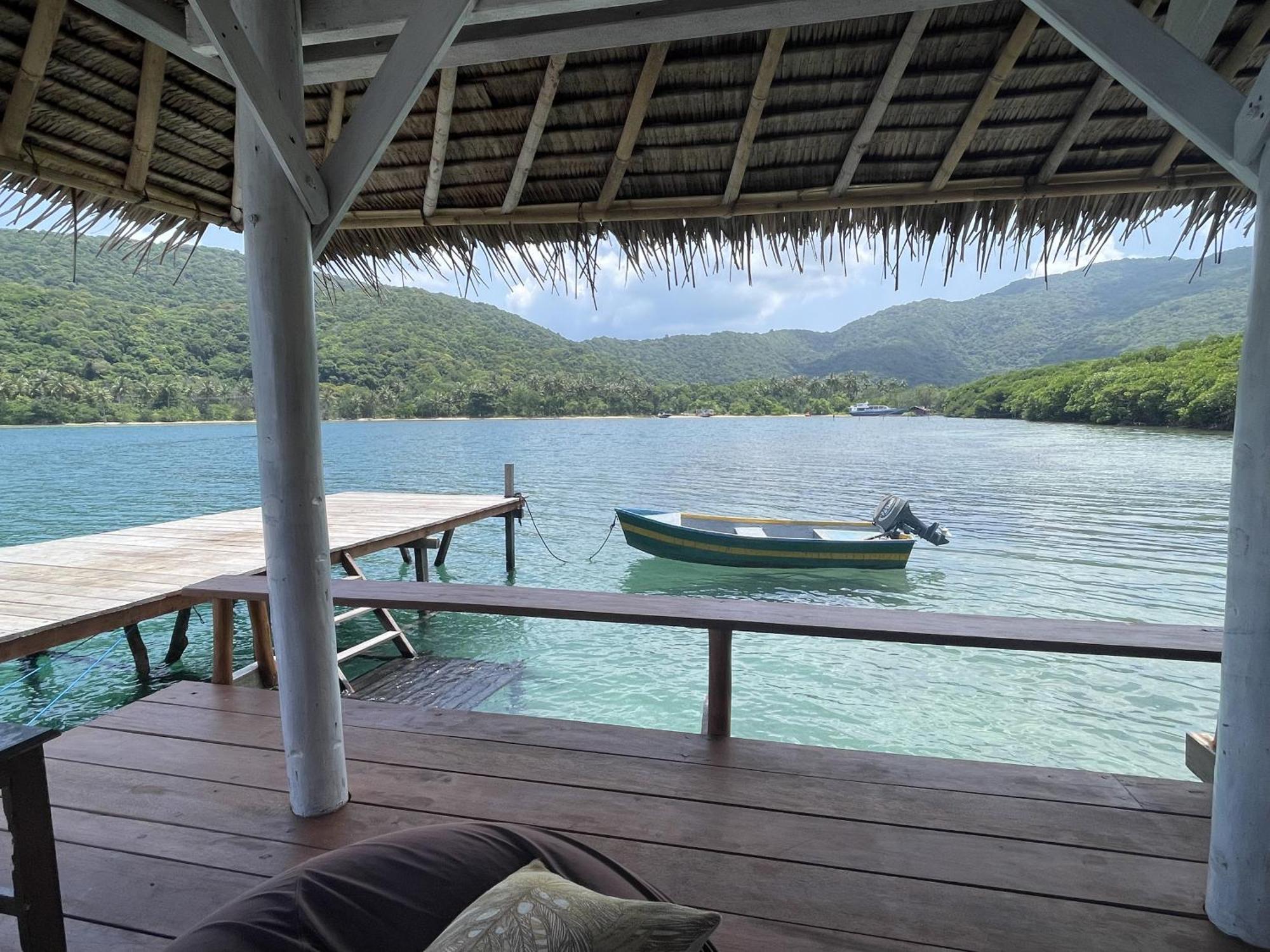 Floating Paradise Ξενοδοχείο Karimunjawa Εξωτερικό φωτογραφία