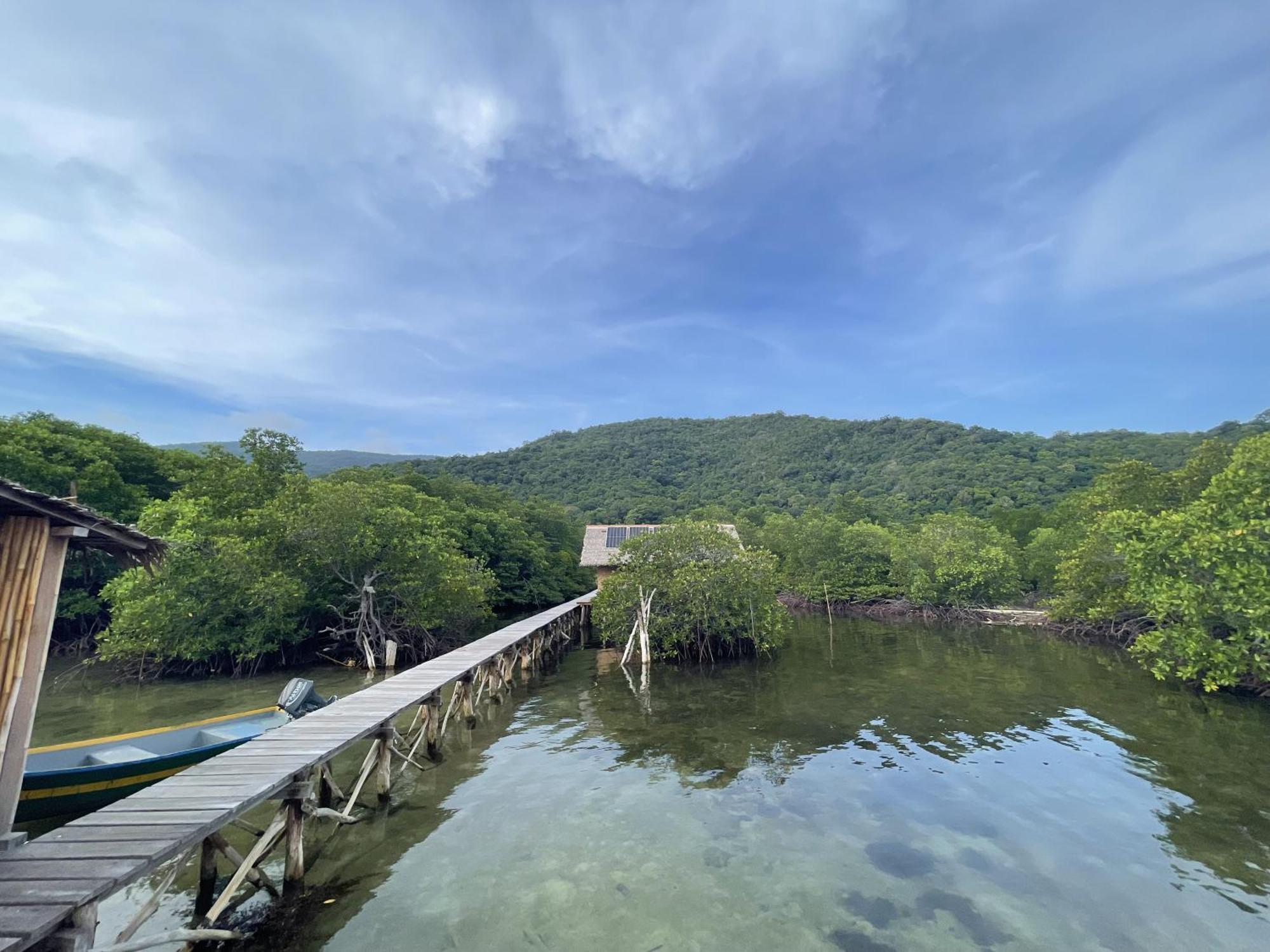 Floating Paradise Ξενοδοχείο Karimunjawa Εξωτερικό φωτογραφία